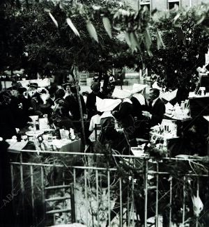 Aspecto de la tómbola Inaugurada ayer tarde en los Jardines de la casa de...