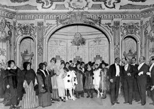 Una escena De "la Pobrecita Dolores", de Fanosa y G. del Castillo, música del...