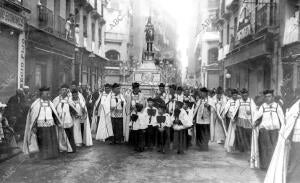 La venerada imagen de la virgen en la solemne procesión verificada el día 10