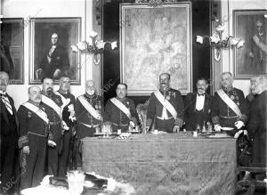 Solemne acto celebrado Ayer, en el cual Leyó su discurso de ingreso el Sr. Conde...