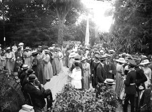 Una Garden Party en Santander - Jardines de la finca del señor Hoppe durante la...