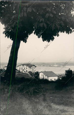 Un trozo de la costa con Vistas A Ondarraiz