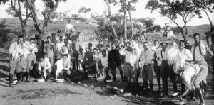 Alumnos de la academia de infantería que Están de Maniobras en el Campamento,...