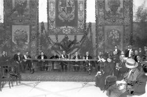 El ministro de Instrucción Pública, (X) Sr. Aparicio y las autoridades,...