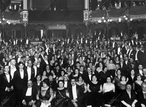 Aspecto de la sala durante la brillante fiesta Celebrada anoche A beneficio del...