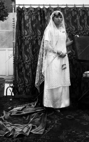 S.A. la Infanta doña Isabel, Hija de los Infantes, D. Carlos y doña Luisa, Reina...