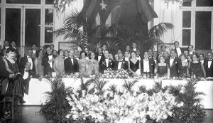 El ministro de Cuba Sr. García Kohly (X) en el banquete homenaje que Fue...