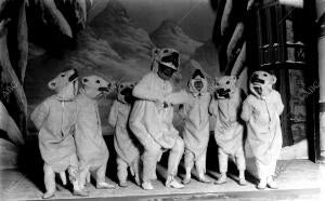 Una Escedna de la Humorada de Feliu y Plaza, música del maestro Belda, "para...