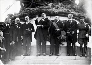 plaza de Castelar Louis Sallenave (presidente de la agrupación de Antiguos...