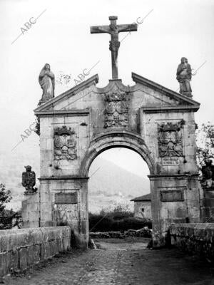 Arco del pueblo Orozco (Vizcaya)