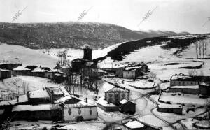 Vista general del pueblo Cervatos Nevado (Cantabria)