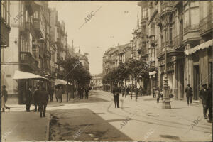 Gijón, 1931 CA. Vista general del bulevar de la calle Gorriti
