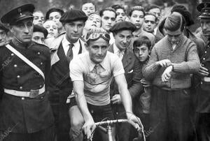 Vicente Trueba, ganador absoluto de la prueba ciclista