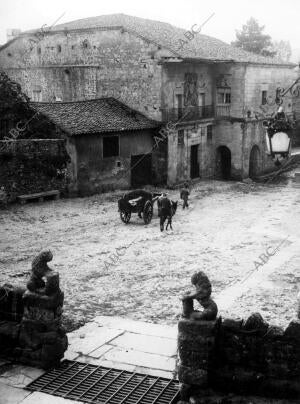 Foto desde la entrada de la colegiata de Santillana del Mar (Cantabria)