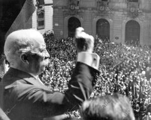 El día de Lerroux en Barcelona. Desde el balcón de la Generalitat