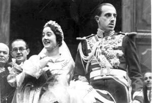 El 4 de marzo de 1935 Jaime de Borbón Contrajo matrimonio en la iglesia de san...