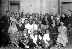 Artistas que Participaron en el festival del grupo Luis Sirval, del Sororro rojo...