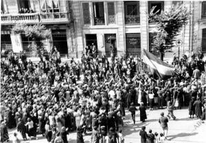 Aspecto de las calles de Bilbao tras la entrada de las tropas nacionales