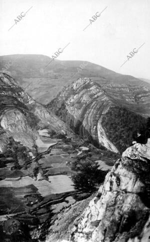 Vista del camino de Saliencia en el pueblo Somiedo (Asturias)