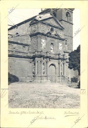 Calahorra. Portada principal de la Catedral