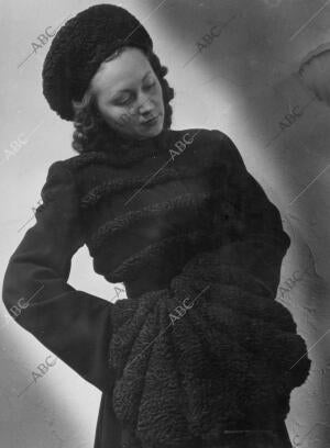 En la Imagen, abrigo de 1942