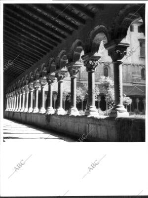Notabilísimo claustro románico de la catedral de la seo de Urgell