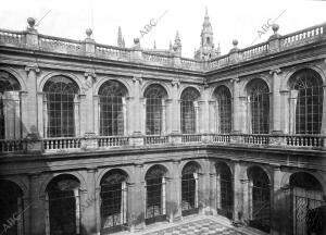 El patio interior del Archivo General de Indias