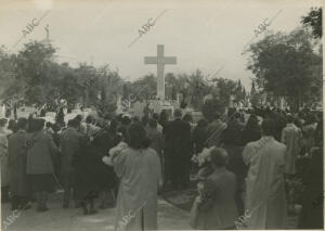 Misa celebrada por las víctimas en el Cuartel de la Montaña, en el cementerio de...