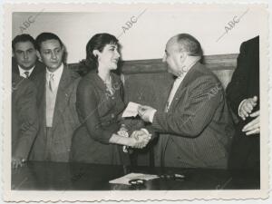 000 pesetas, premio Planeta en el primer coloquio de esta temporada en la...