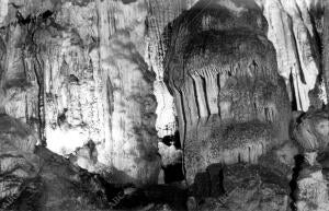 Entrada al laberinto de la cueva de Pileta (Málaga)