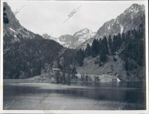 El lago de san Mauricio y la Cuenca del Ratera