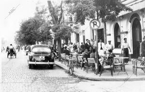 Terrazas en las calles de Sevilla