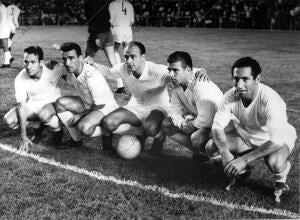 (CA.) Delantera de lujo del Real Madrid, con Di Stéfano, Gento y Puskas