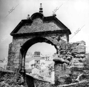 Arco romano de Ronda(Málaga)