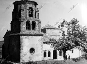 Iglesia Románica santa María de Bareyo (Cantabria)