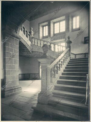 Escalera de honor del palacio colegio de Monforte