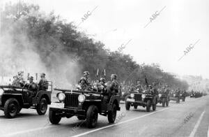 Desfile de la victoria de 1961, en el que se Conmemoró el Xxv aniversario del...