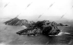 Vista general de las Islas de Cies en la ría de Vigo (Pontevedra)