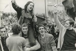 Estudiantes en una de las multitudinarias manifestaciones de Mayo del 68