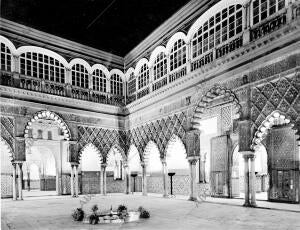 Palacio de don Pedro, patio de las Doncellas