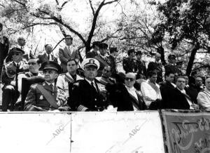 Una de las Tribunas en el desfile de la victoria de 1971