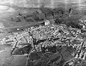 Vista Aérea del pueblo Villacastin (Segovia)