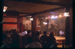 San Sebastián, 1973 (CA.). Tablao flamenco