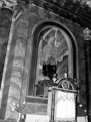 Escultura Dedicada A Juan de san Millán que Preside el altar mayor de la iglesia...