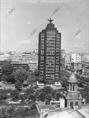vista de la sede de la compañía la unión y el fénix en el paseo de la castellana...