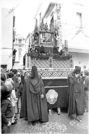 El santo entierro Procesionó en 1727 en la tarde del viernes Santo, tras 27 Años...