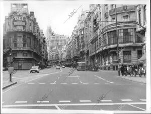 La gran vía Madrileña en marzo de 1982
