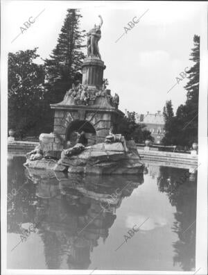 Jardines de Aranjuez. Fuente de hércules y Anteo