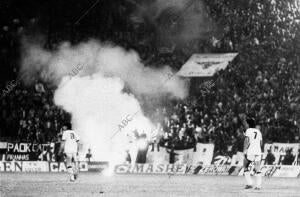 El partido de ida se jugó en el estadio Toumba de Salónica el día 20 de octubre...