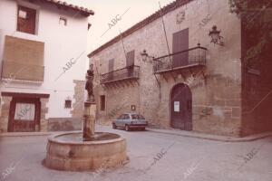 Fachada del ayuntamiento de Rubielos de Mora (Teruel)